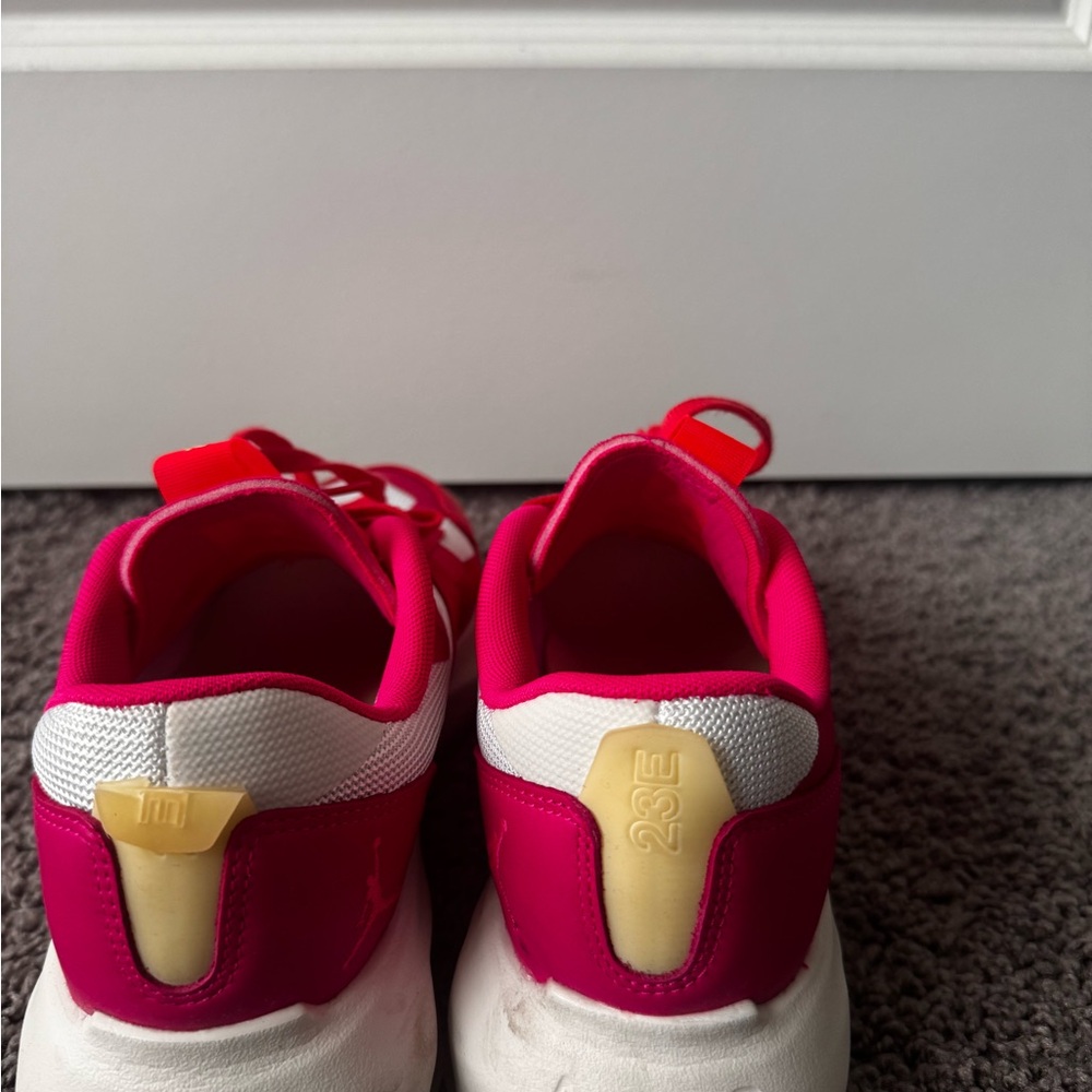 Nike Women's Sneakers Red and White - Picture 5 of 5